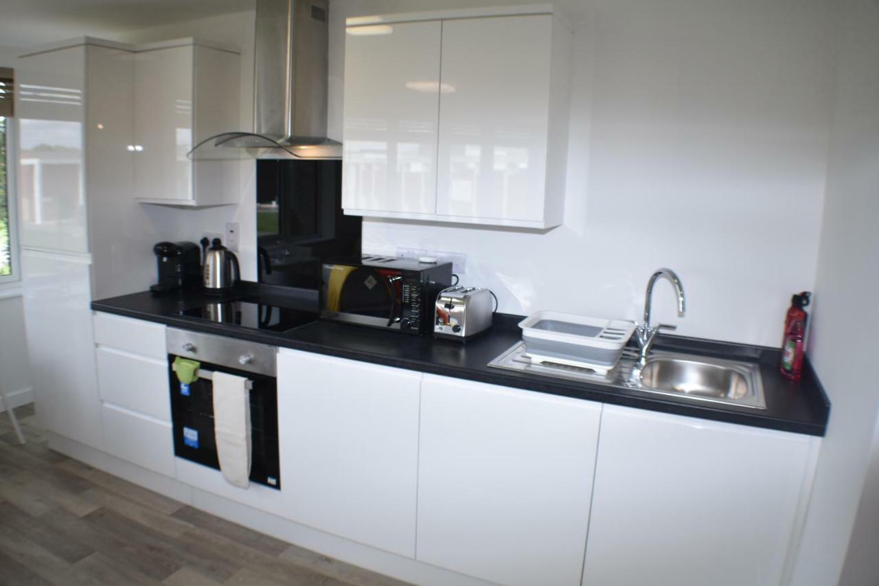 Bushfield House Apartment Питерборо Екстериор снимка