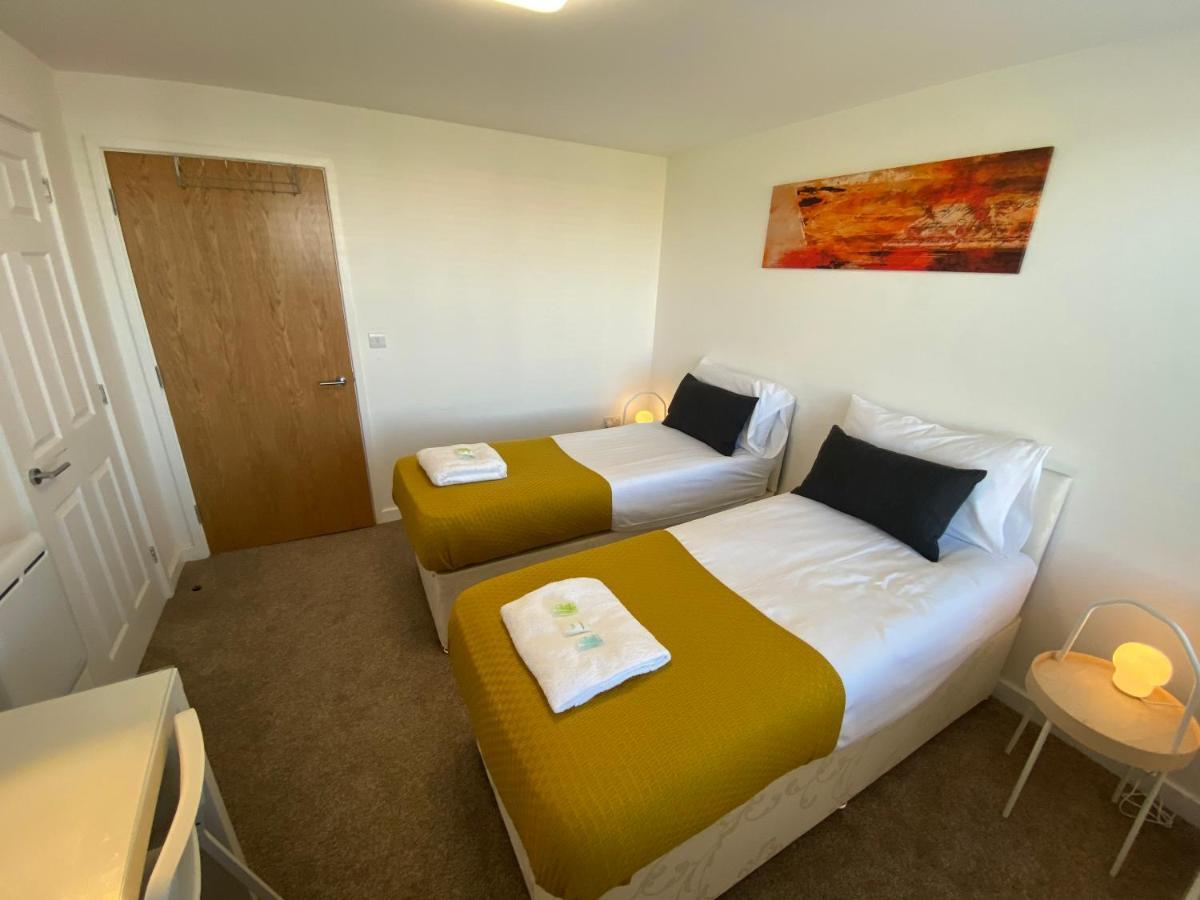 Bushfield House Apartment Питерборо Екстериор снимка