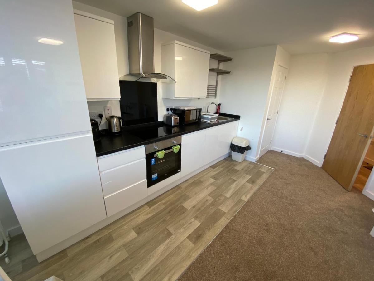Bushfield House Apartment Питерборо Екстериор снимка